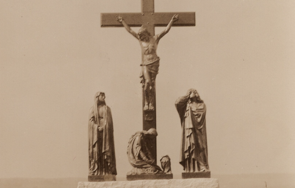Calvaire du cimetière Saint-Thomas-d'Aquin en 1933. Collection Arthur Audet.