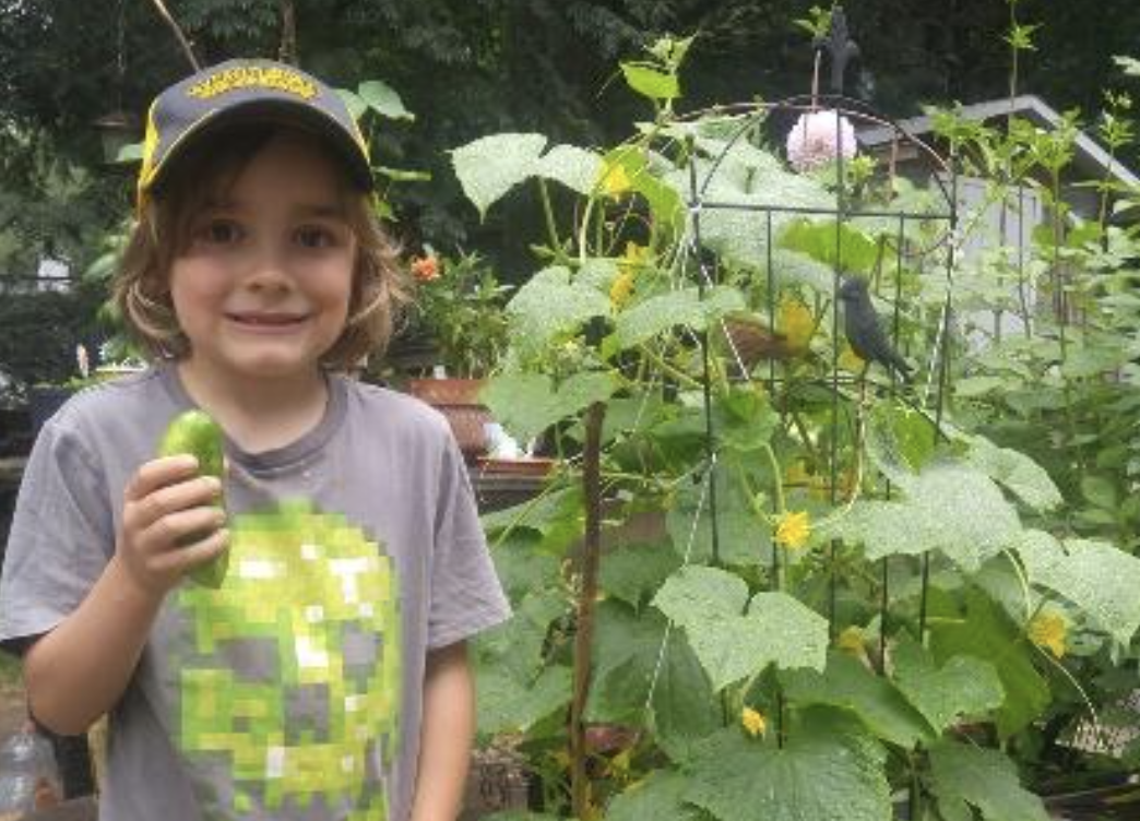 Logan; Initier les enfants au jardinage