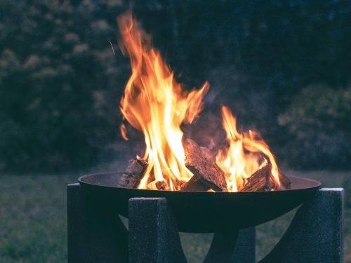 On répond à vos questions : Si je veux faire un feu dans ma cour…